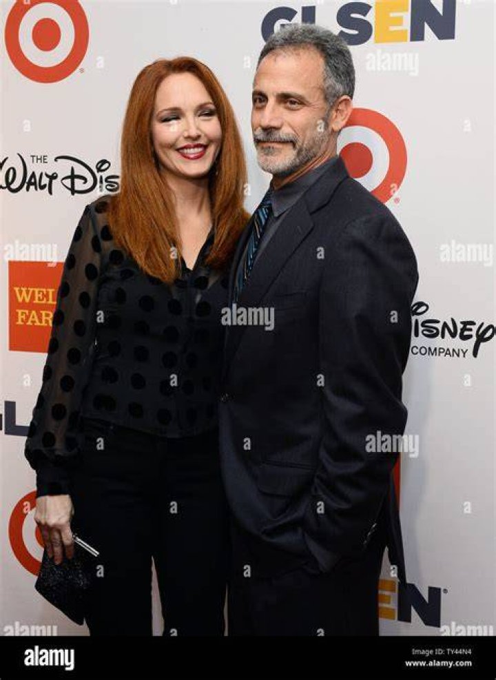 Amy Yasbeck Bio, Dating, Boyfriend, Husband, Daughter, Family