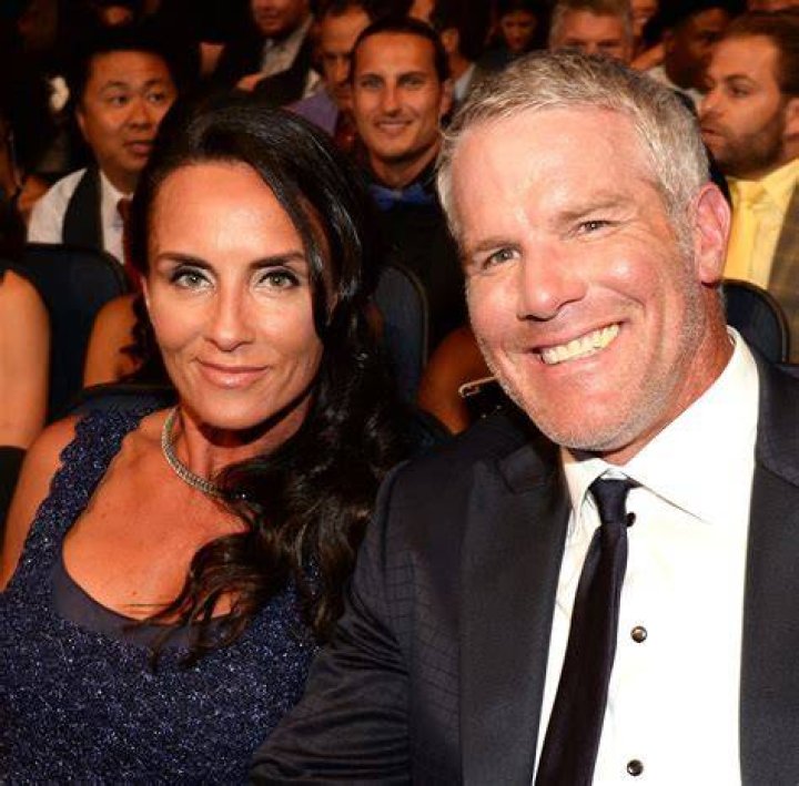 Deanna Favre net worth