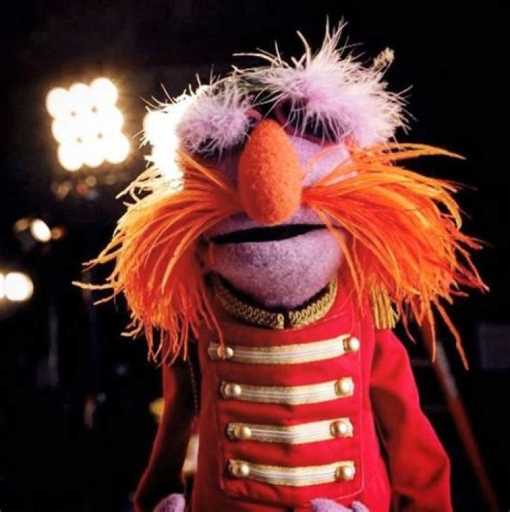 Does floyd the muppet have eyes