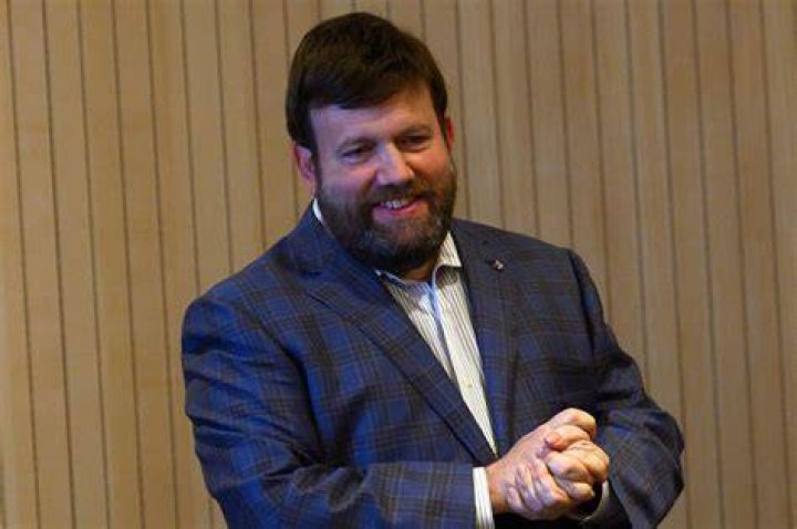 Frank Luntz Net Worth, Age, Height, Bio, Birthday, Wiki!