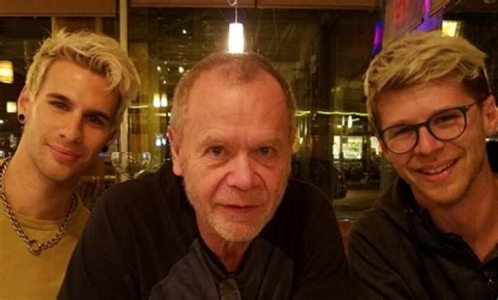 Is Eric-Mondo’s Growing Gay Speculation Correct?