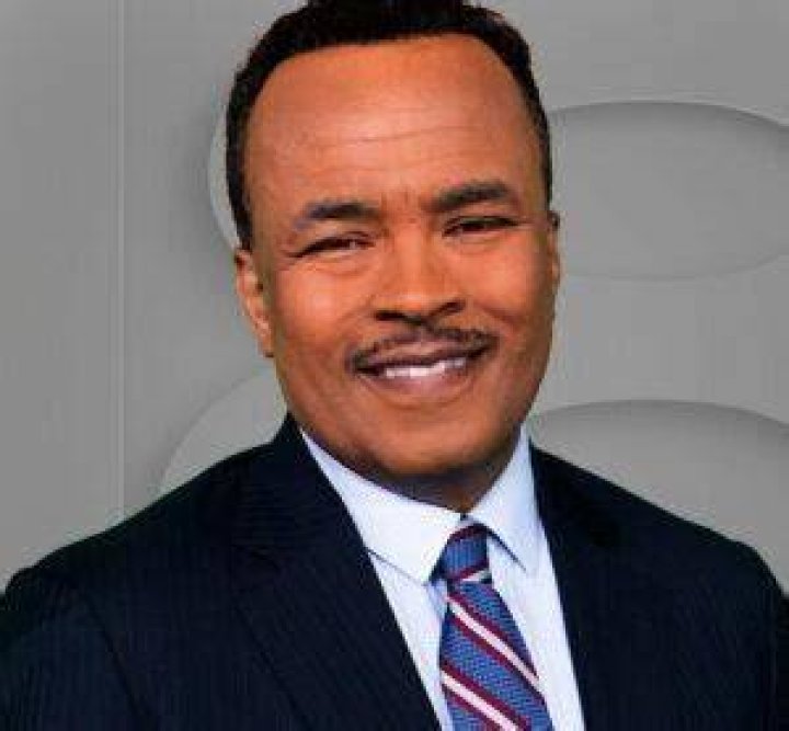 Larry Smith Net Worth, Age, Height, Bio, Birthday, Wiki!