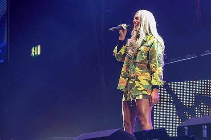 Louisa Premieres Video For YES