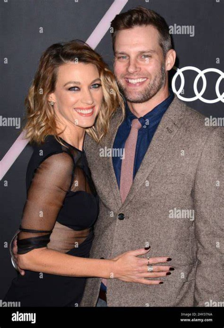Natalie Zea, Travis Schuldt's Wife